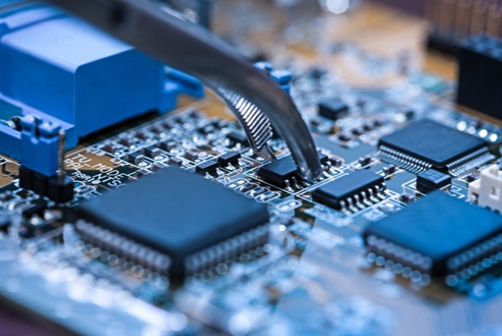 electronic_pcb_2_560x375 electronic_pcb_2_560x375